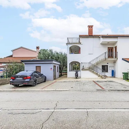 Appartamento Cintya By Interhome Porec